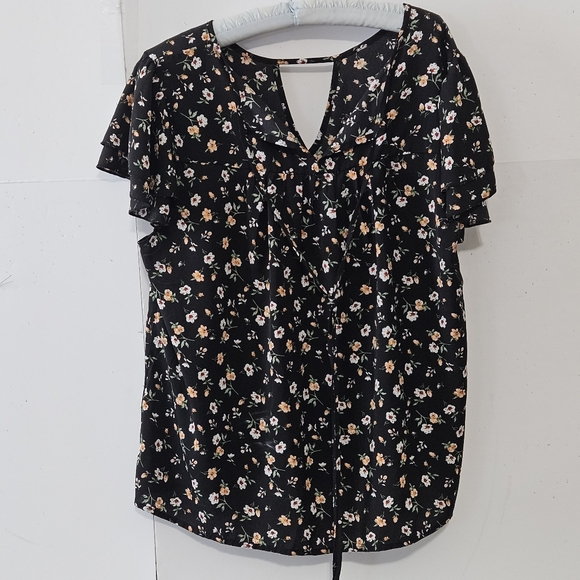 SHEIN Tops - Shein Curve Size 1XL Polyester Black Multi-Colored Floral Ruffled Short-sleeved